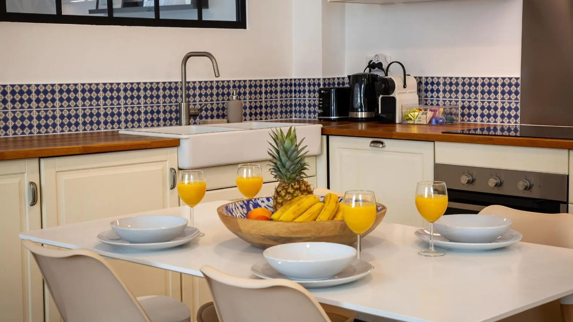 Beautiful And Cozy 3 Bedrooms In Antibes 0*,