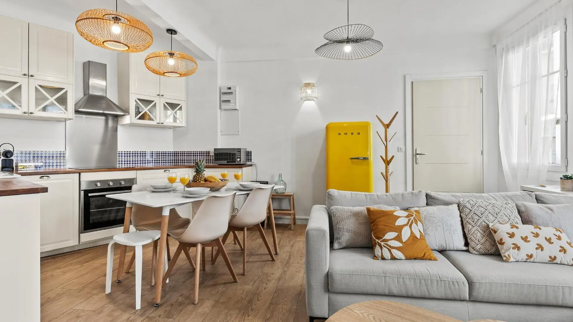 Beautiful And Cozy 3 Bedrooms In Antibes